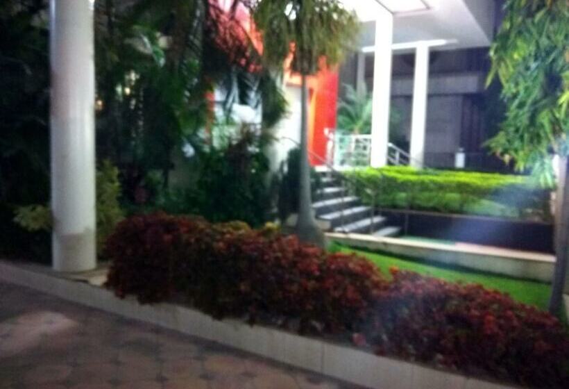 호텔 Jk Rooms 122 Shaheen Lodging & Boarding