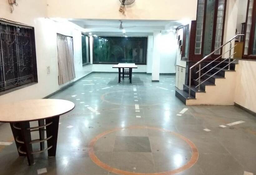 호텔 Jk Rooms 122 Shaheen Lodging & Boarding