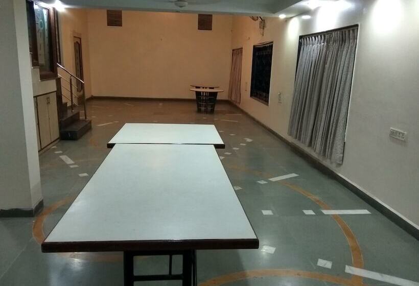 호텔 Jk Rooms 122 Shaheen Lodging & Boarding