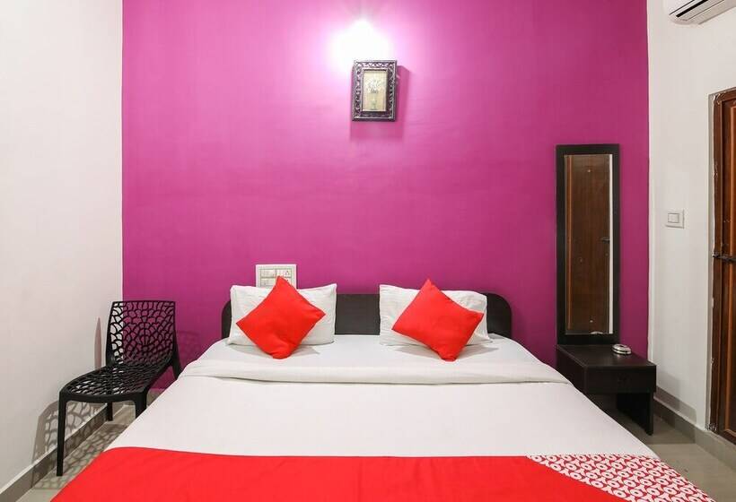 酒店 Kaaranji Residency By Oyo Rooms
