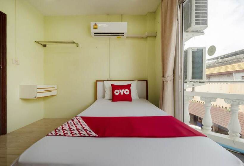 هتل Oyo 1034 Baan Pun Pun