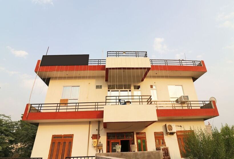 فندق Oyo 22644 Shree Karni Bhagat Palace