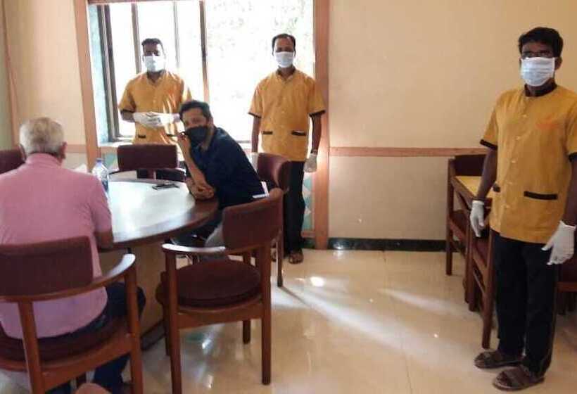 酒店 Ravikiran Alibaug