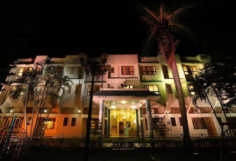 酒店 Ravikiran Alibaug