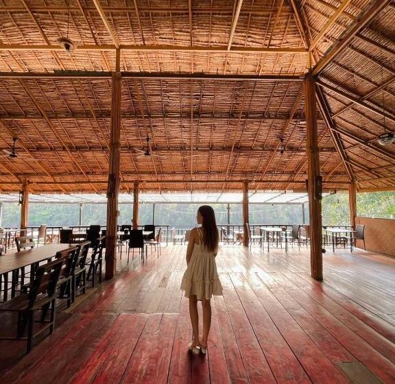 فندق The Hub Erawan Resort