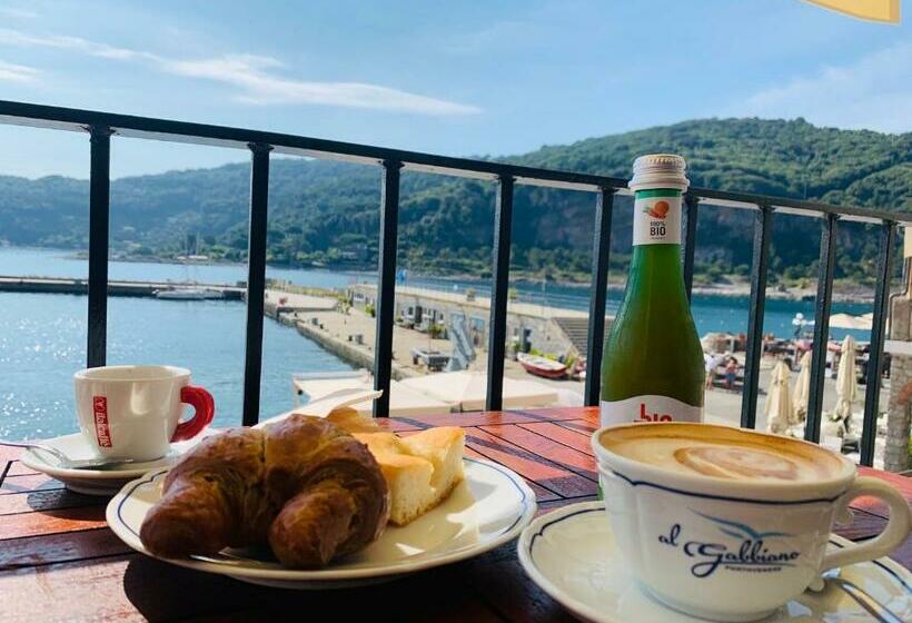بنسيون Ca  Amae Portovener E