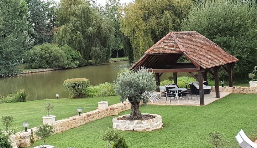 펜션 Moulin Du Soustre