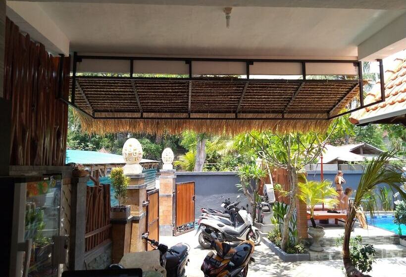 膳宿费 The Cemok's Cottage