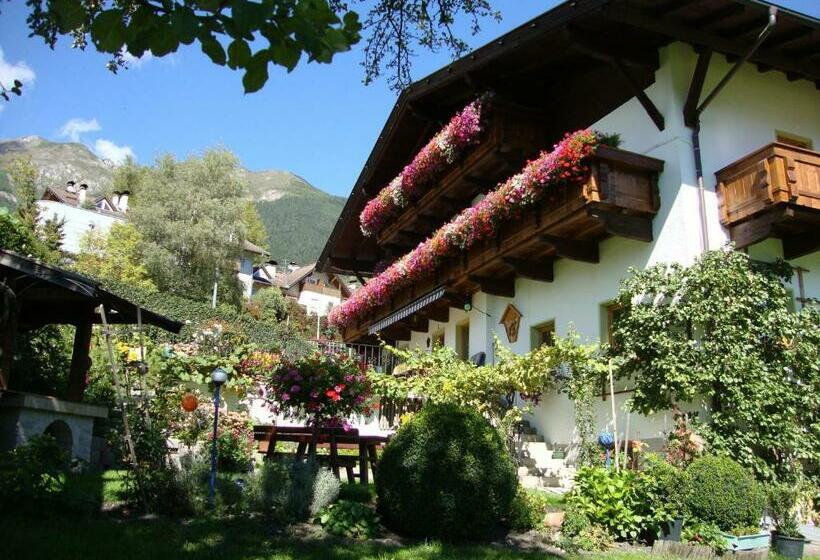Pension Kirchbrugger