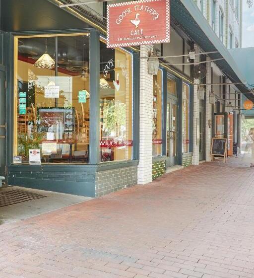 Sonder Telfair Square