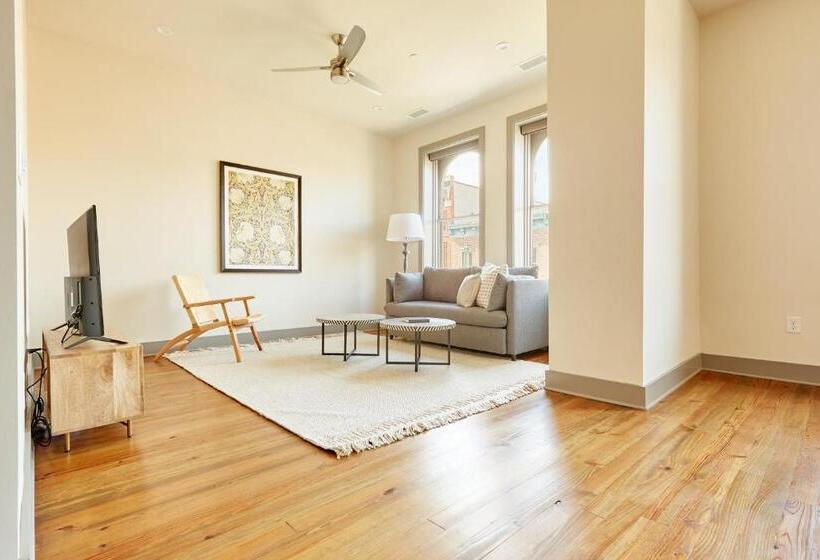 Sonder Telfair Square