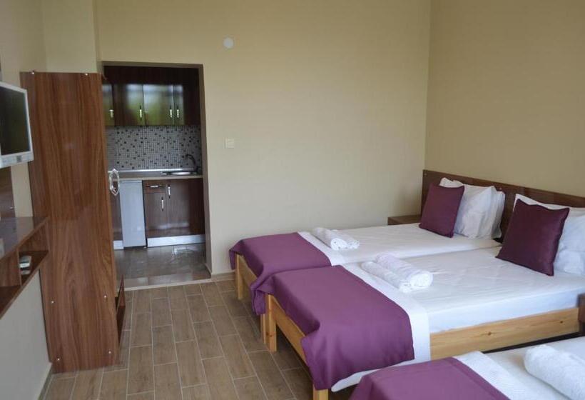 Ada Palas Otel
