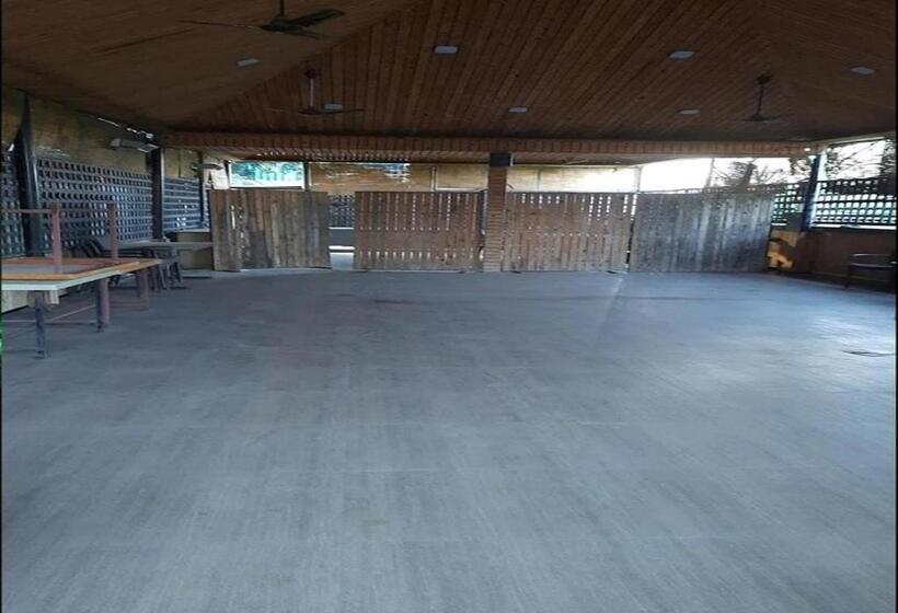 בית מלון כפרי Gandharv Garden