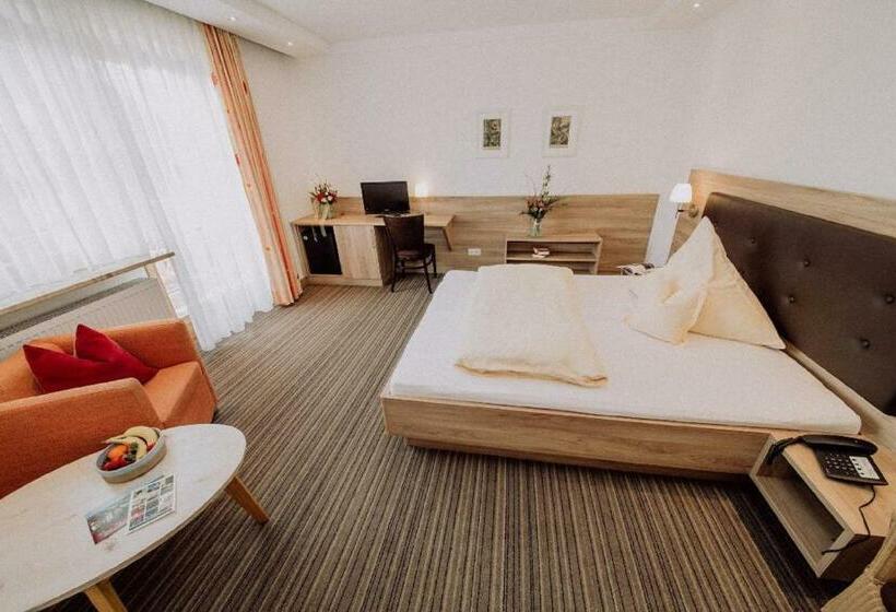هتل Haus Maria