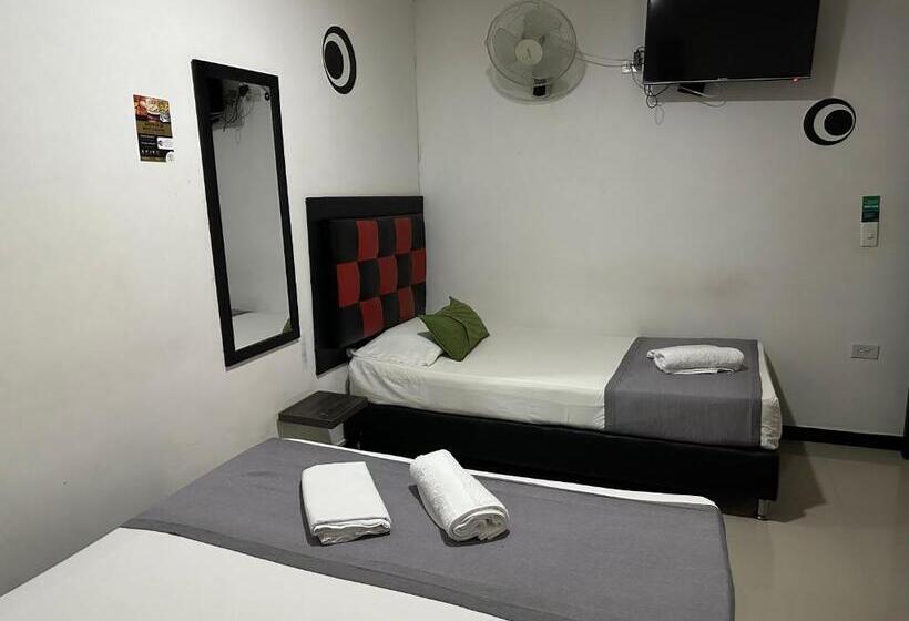 هتل Laureles De Aburrá