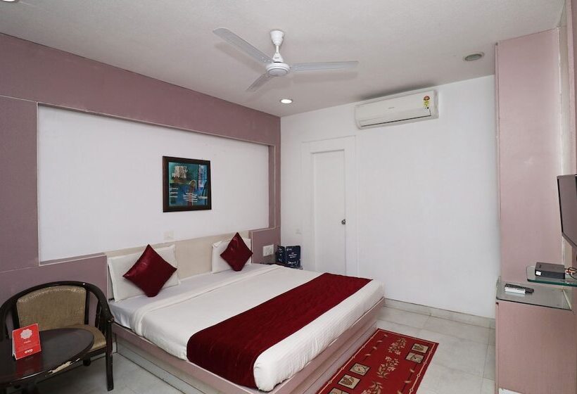 בית מלון כפרי Pandav Inn By Oyo Rooms