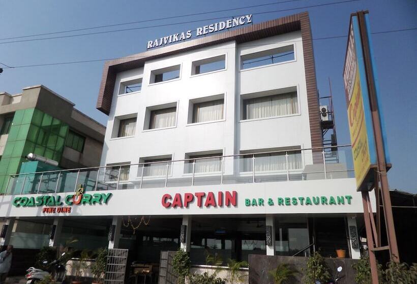 בית מלון כפרי Rajvikas Residency