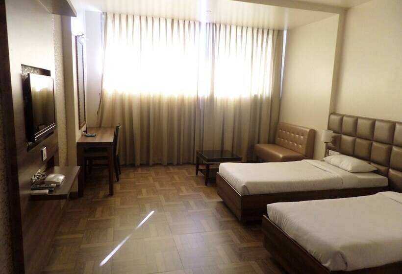 בית מלון כפרי Rajvikas Residency