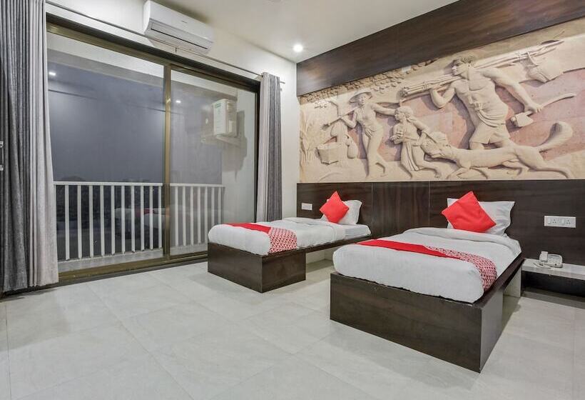 فندق O Siddhivinayak Grand
