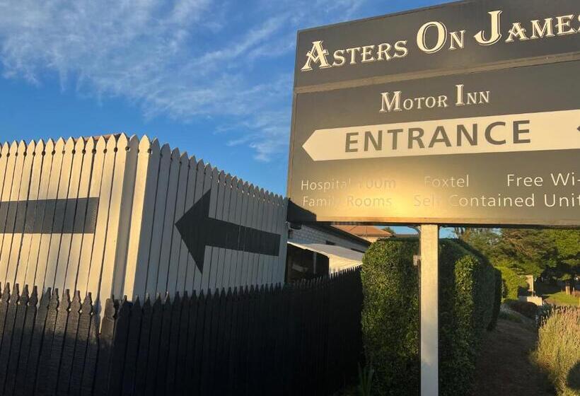 מוטל Asters On James Motor Inn