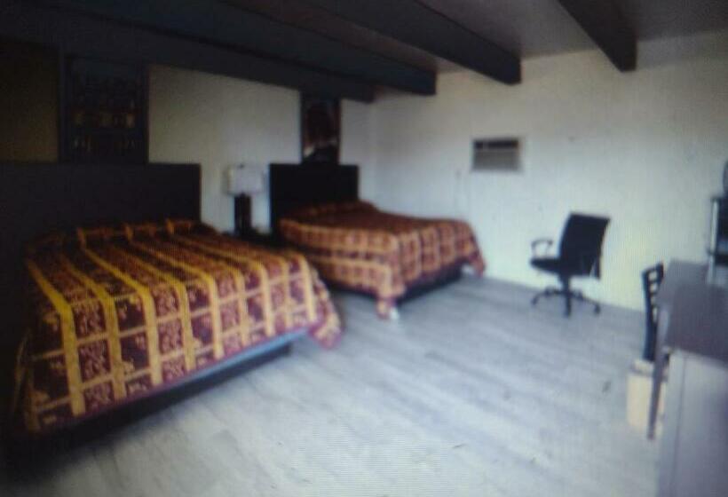 מוטל Budget Inn & Suites