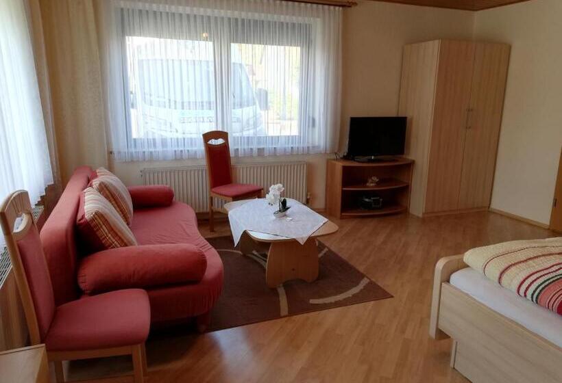 پانسیون Am Waldrand Spreewald