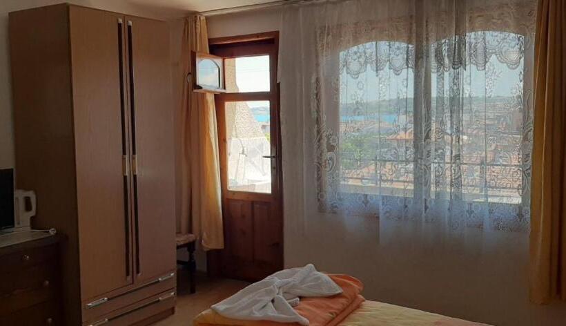پانسیون Guest House Plada View