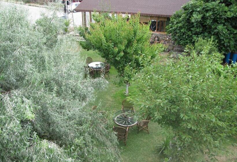 Uysallar Koy Evi