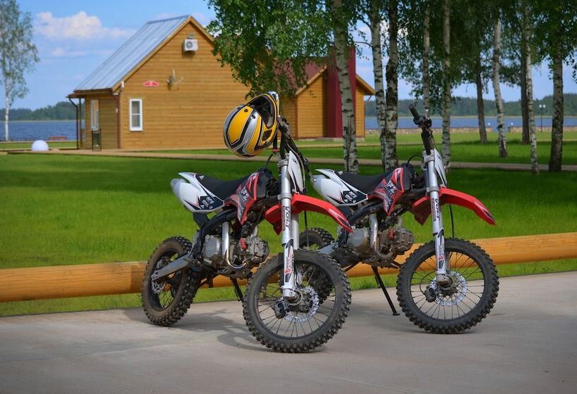 Woods Lake Resort