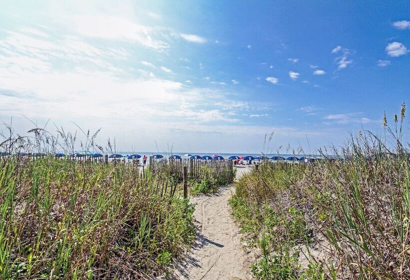 هتل Bay Watch Resort