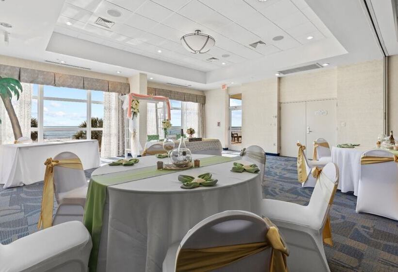 هتل Bay Watch Resort