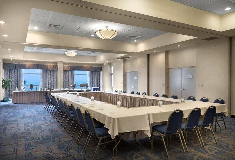 هتل Bay Watch Resort