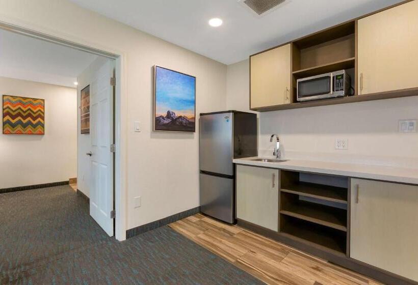 هتل Best Western Plus Yuma Foothills Inn & Suites