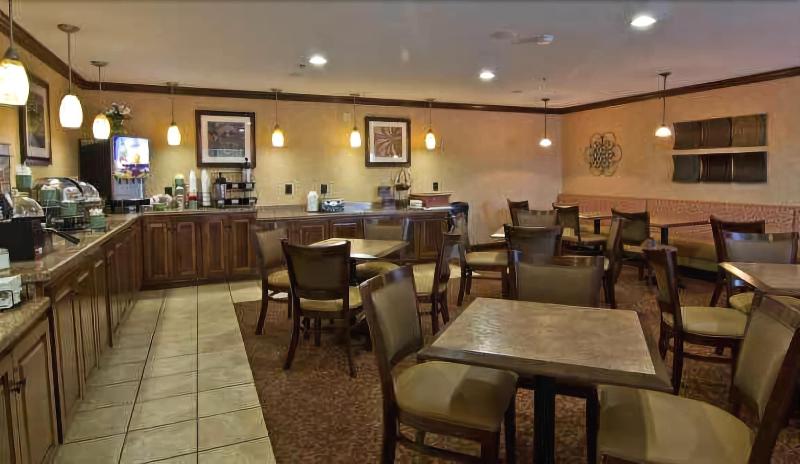 호텔 Christopher Inn And Suites