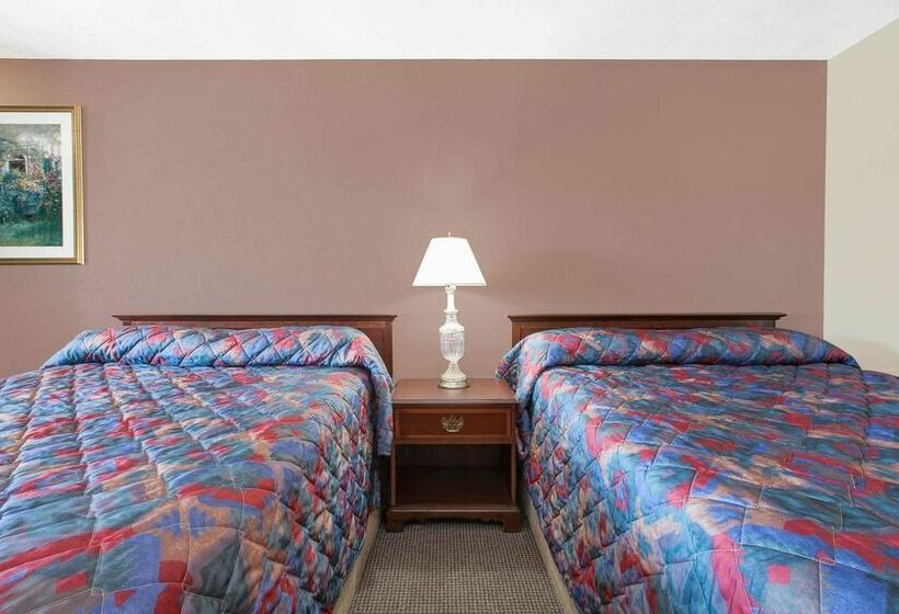 בית מלון כפרי Imperial Inn Grand Blanc