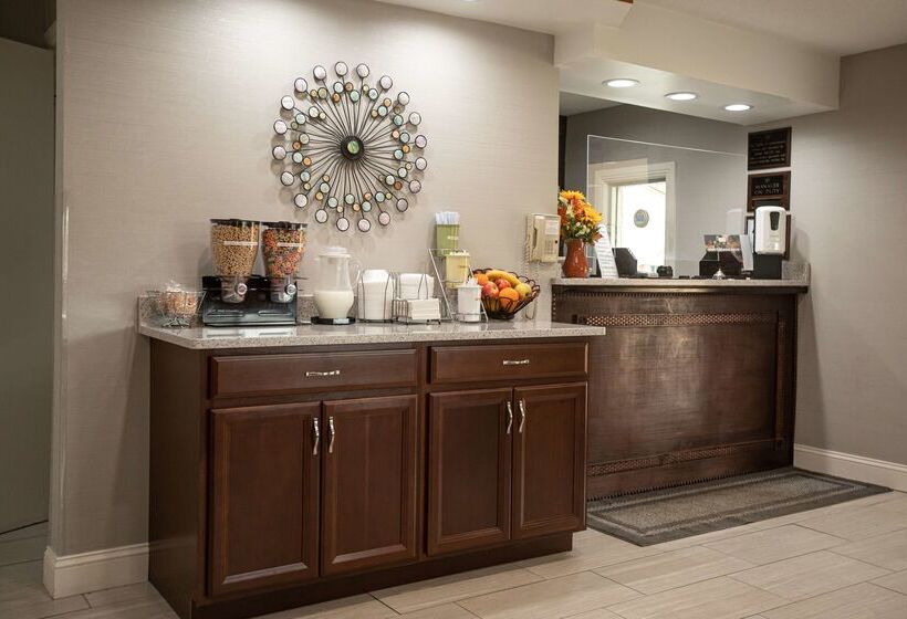 ホテル Knights Inn Mount Airy