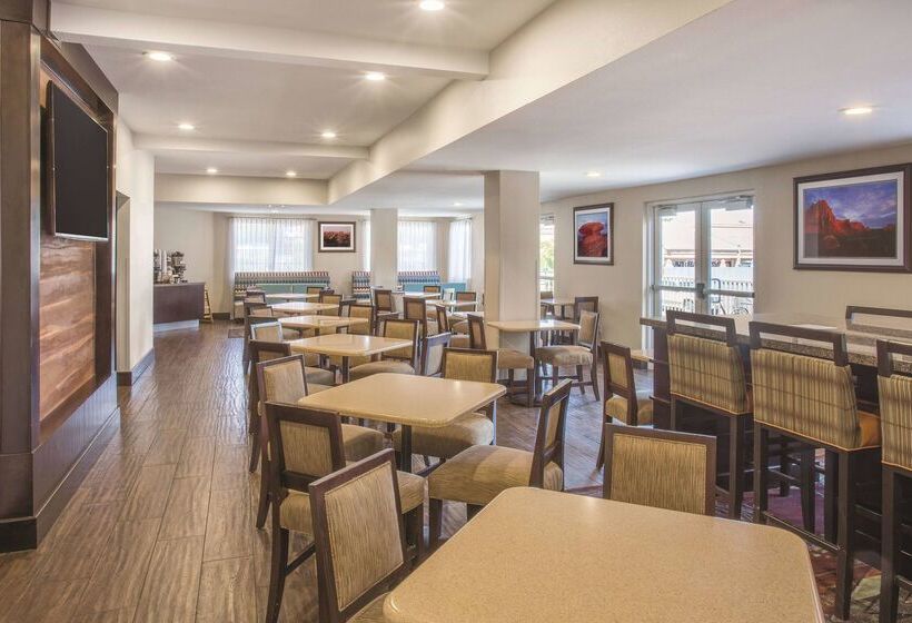 هتل La Quinta By Wyndham Moab