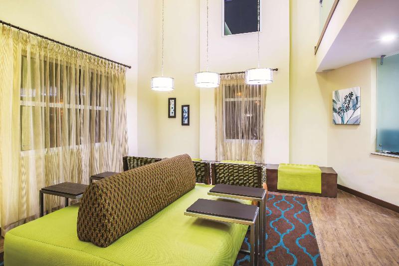 בית מלון כפרי La Quinta By Wyndham Oceanfront Daytona Beach