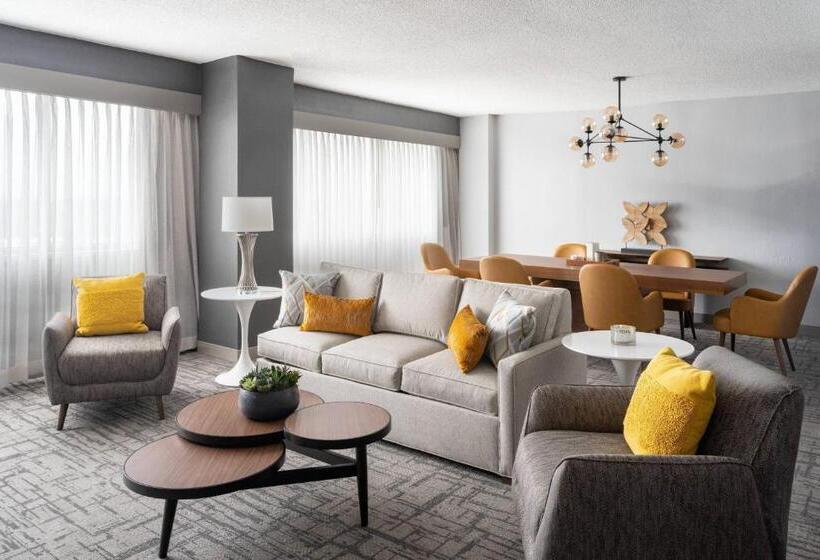 هتل Marriott Greensboro Downtown