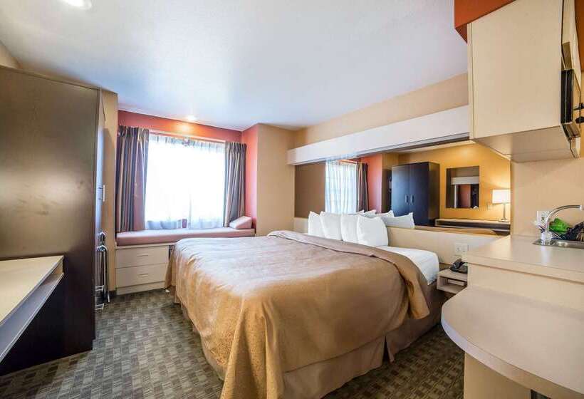 هتل Quality Inn & Suites Elko
