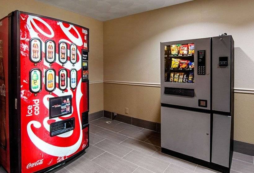 فندق Quality Inn & Suites I81 Exit 7