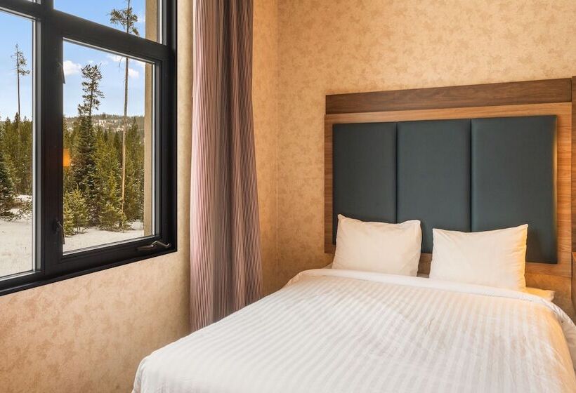 בית מלון כפרי Big Sky Ski Condo