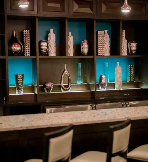 فندق The Parker Inn And Suites