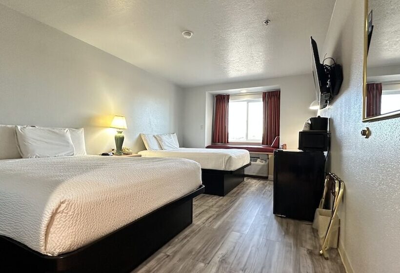Microtel Inn & Suites By Wyndham Gallup   Pet Friendly