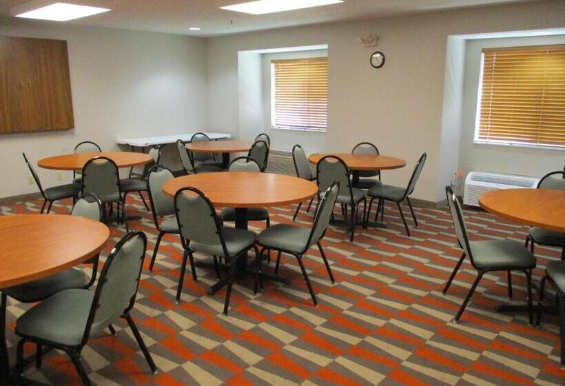 Microtel Inn & Suites By Wyndham New Ulm