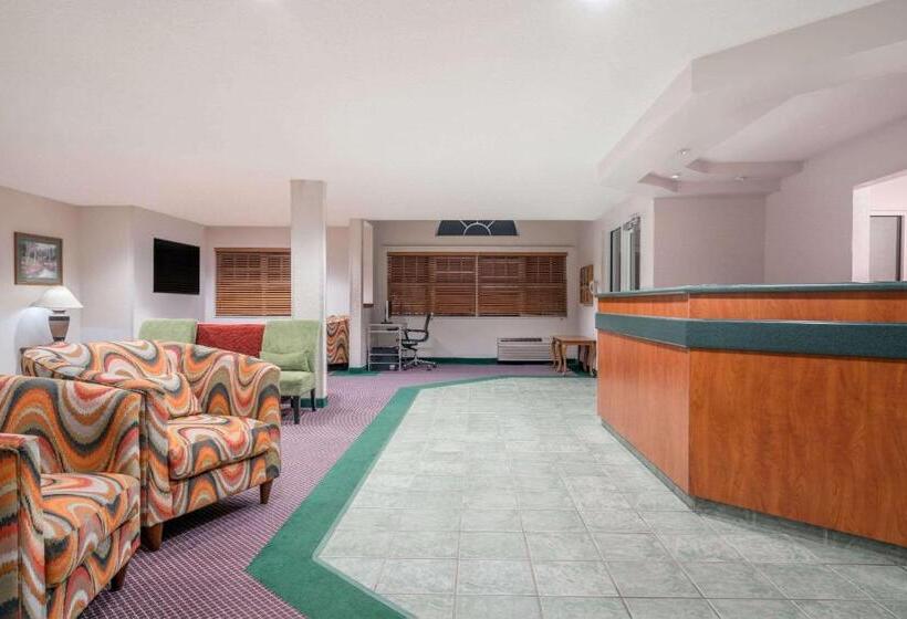 Microtel Inn & Suites By Wyndham New Ulm
