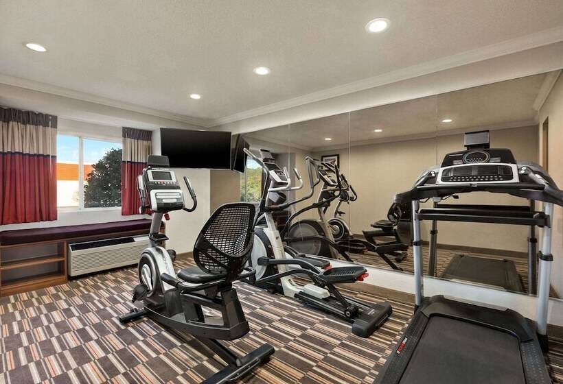 Microtel Inn & Suites By Wyndham