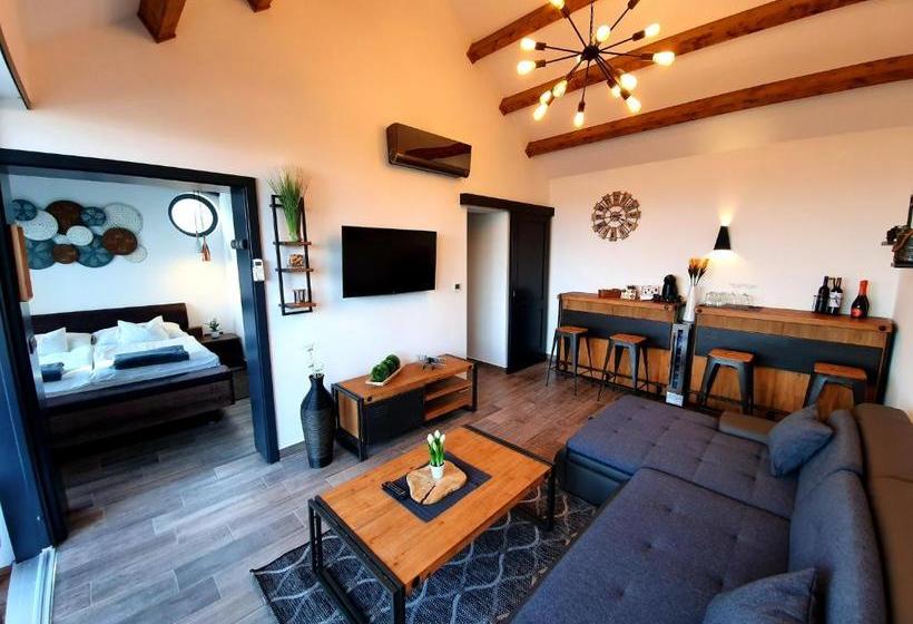 مبيت وإفطار Bagoly Wellness Apartman