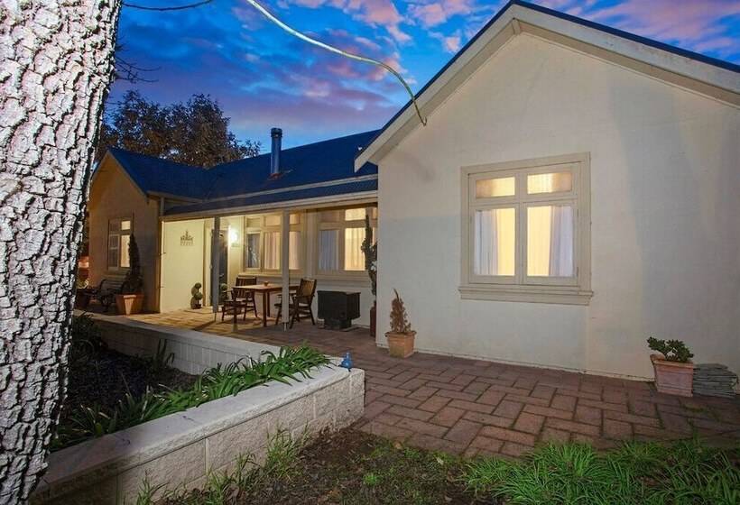 Hahndorf House B&b