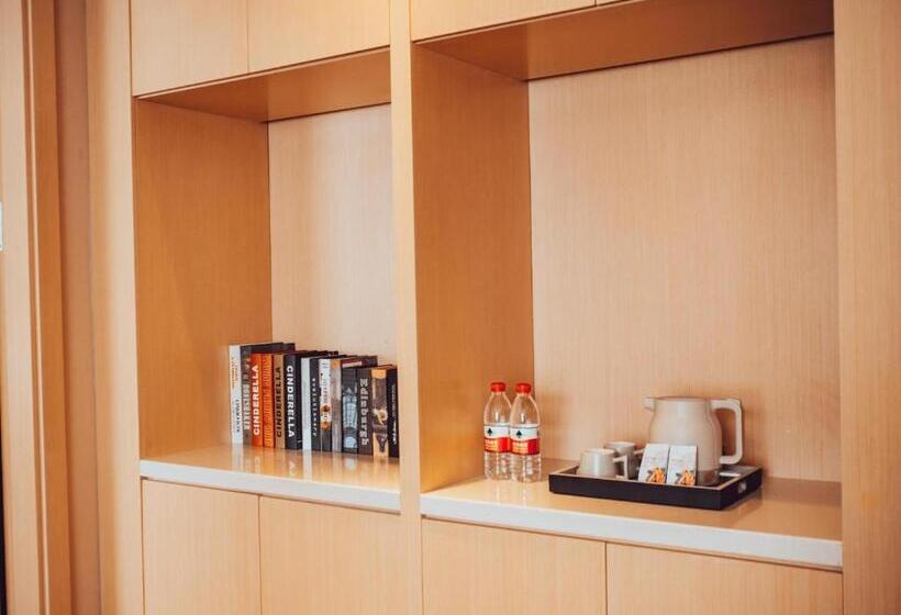 Lavande Hotel Suzhou High Speed Rail North Station